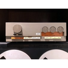 PREAMPLIFICADOR QUAD 33